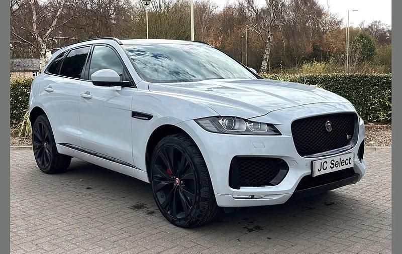 White Used 2018 Jaguar F-Pace S SUV | £21,700 (Fair price) - Image 1/4
