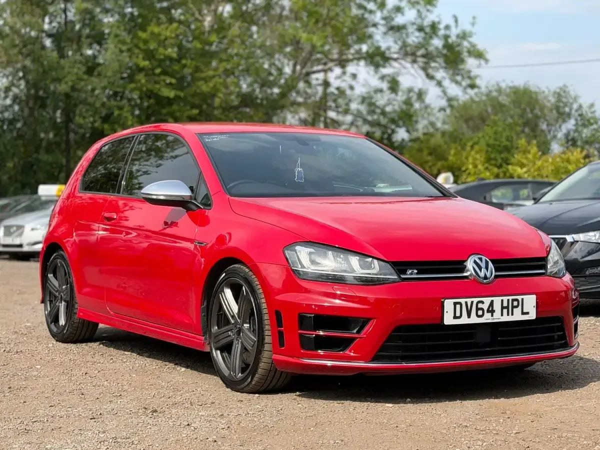 Used VW Golf VII R 2014 Red Hatchback
