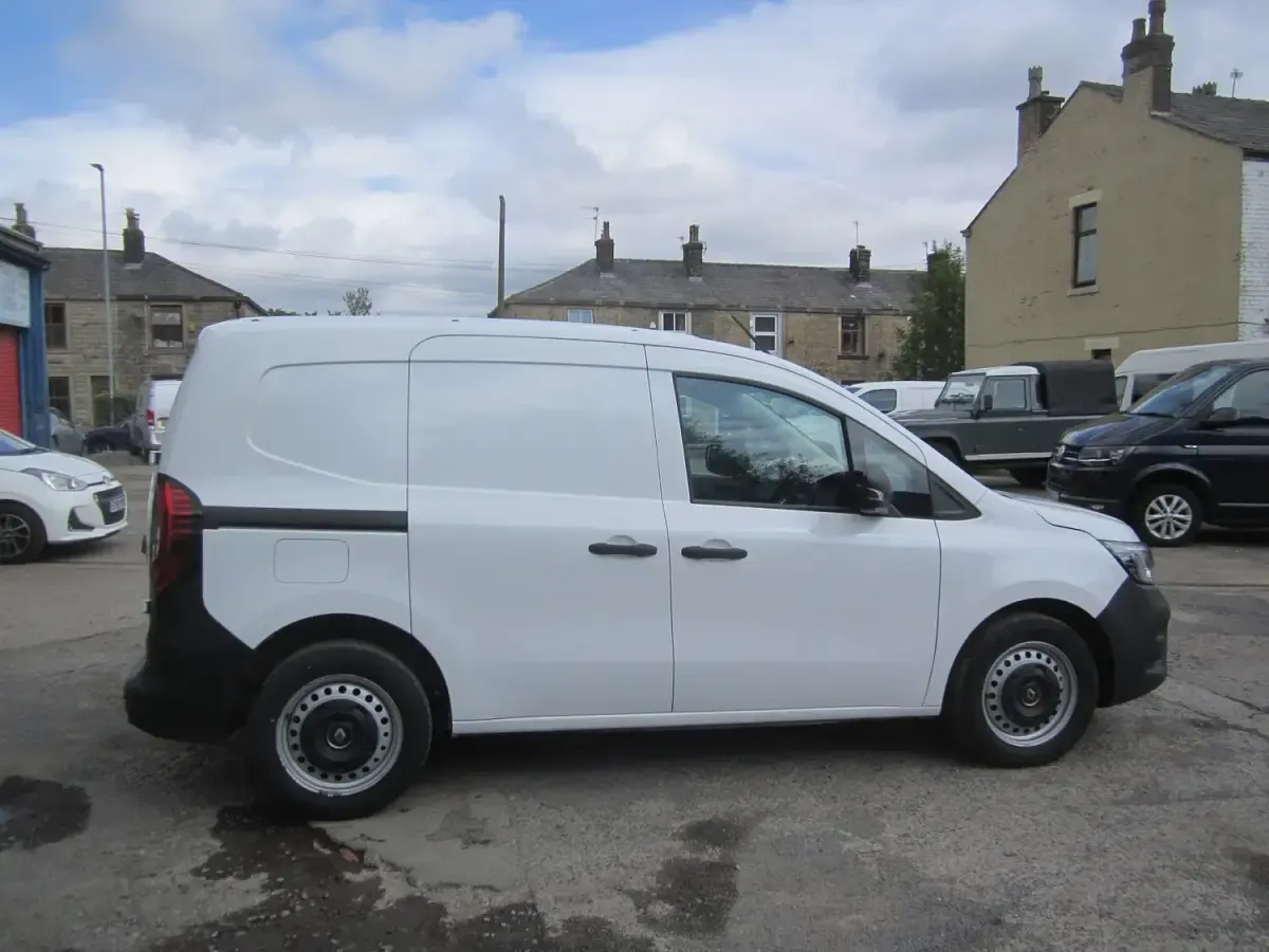 Used Renault Kangoo 2023 White MPV