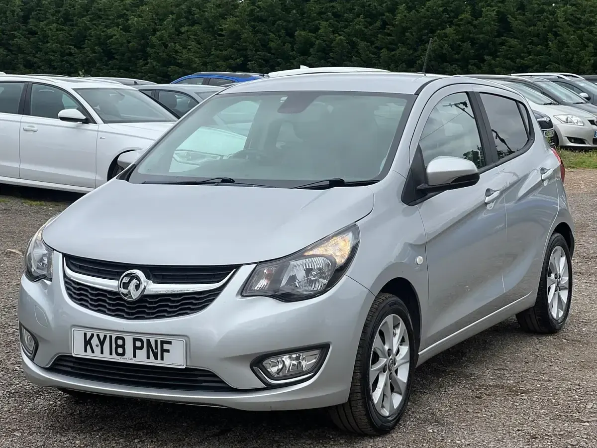 Used Vauxhall Viva 75 HP (55 kW) 2018 Silver Hatchback
