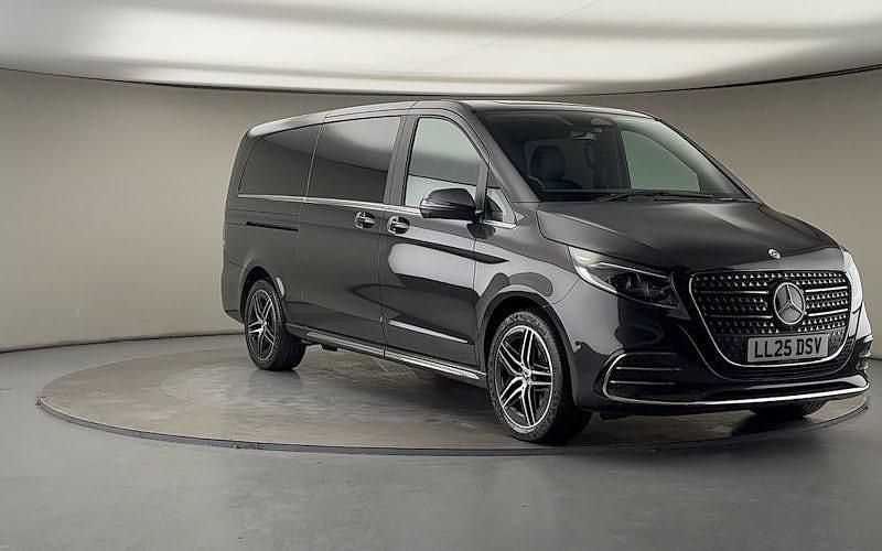 Used Mercedes V300 Premium 237 HP (174 kW) 2025 Black MPV