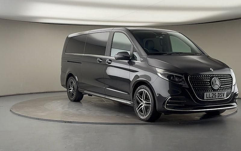 Black Used 2025 Mercedes V300 Premium MPV | £73,000 (Super price) - Image 1/4