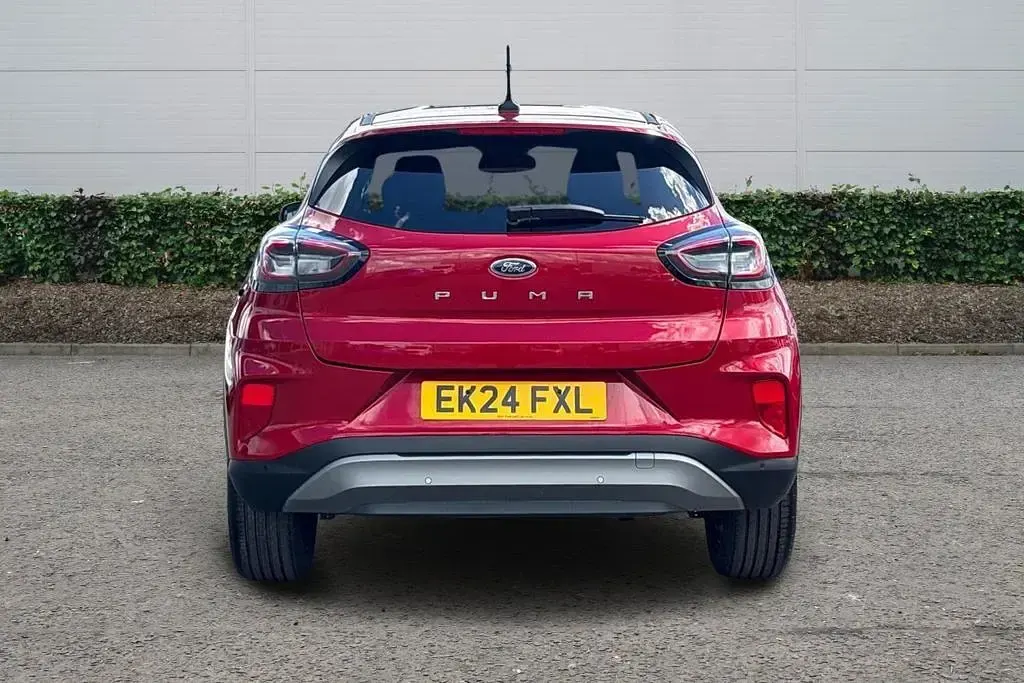 Used Ford Puma Titanium 125 HP (91 kW) 2023 Red SUV