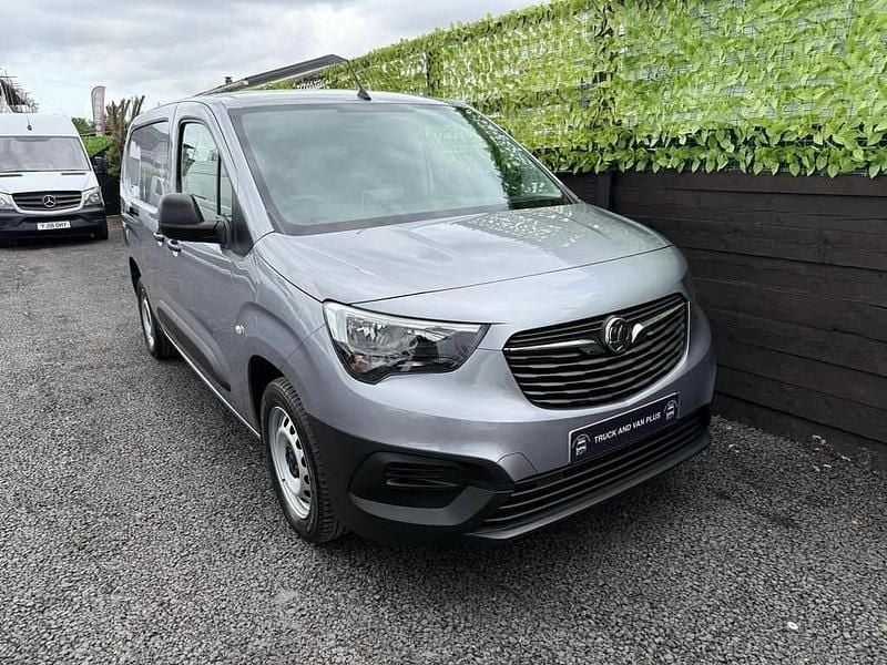 Used Vauxhall Combo S 100 HP (73 kW) 2023 Grey MPV