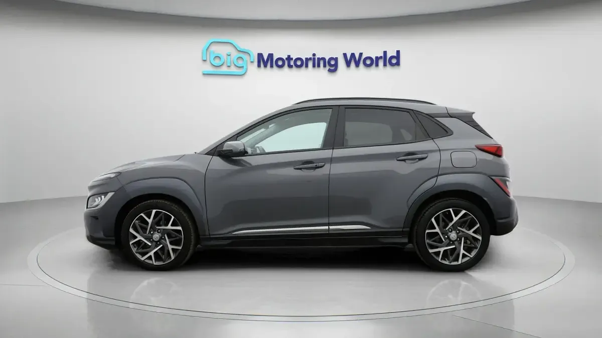Używany Hyundai Kona Ultimate 141 KM (103 kW) 2022 Szary SUV