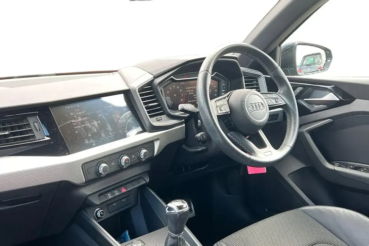 Usado Audi A1 Sportback S-Line 2022 Preto Citadino