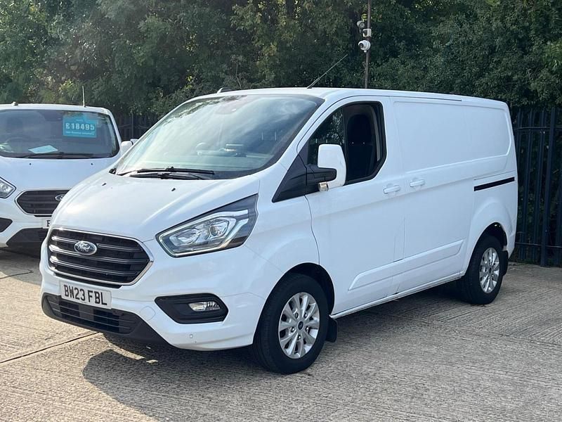 White Used 2023 Ford Transit Custom Limited Van | £17,999 (Fair price) - Image 1/3