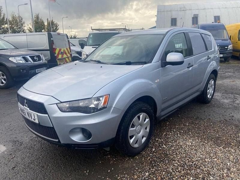 Used Mitsubishi Outlander 175 HP (128 kW) 2011 Silver SUV