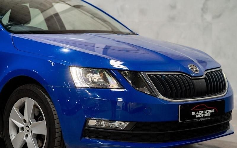 Used Skoda Octavia SE 116 HP (85 kW) 2018 Blue Hatchback