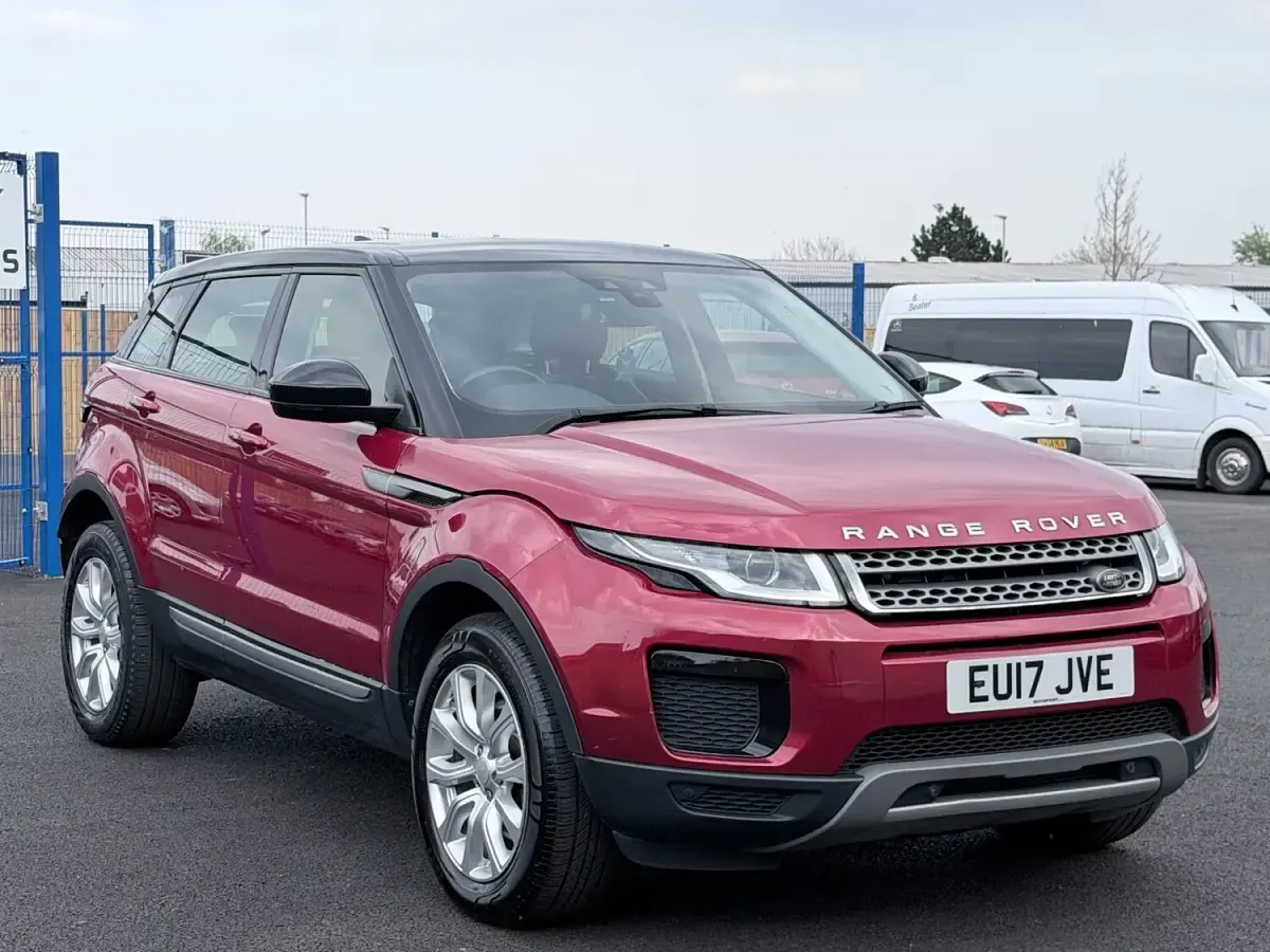 Used Land Rover Range Rover evoque SE 2017 Red Estate