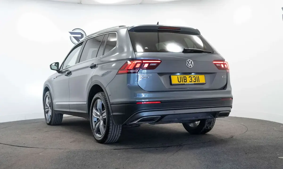 Used VW Tiguan Allspace Match 150 HP (110 kW) 2021 Grey SUV