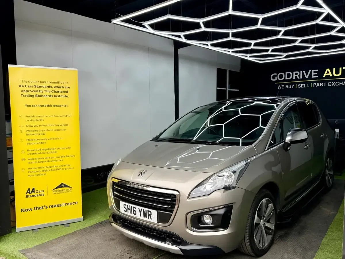 Used Peugeot 3008 Allure 2016 Grey Hatchback