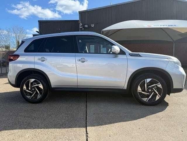 Used Suzuki Vitara 129 HP (94 kW) 2025 Silver SUV