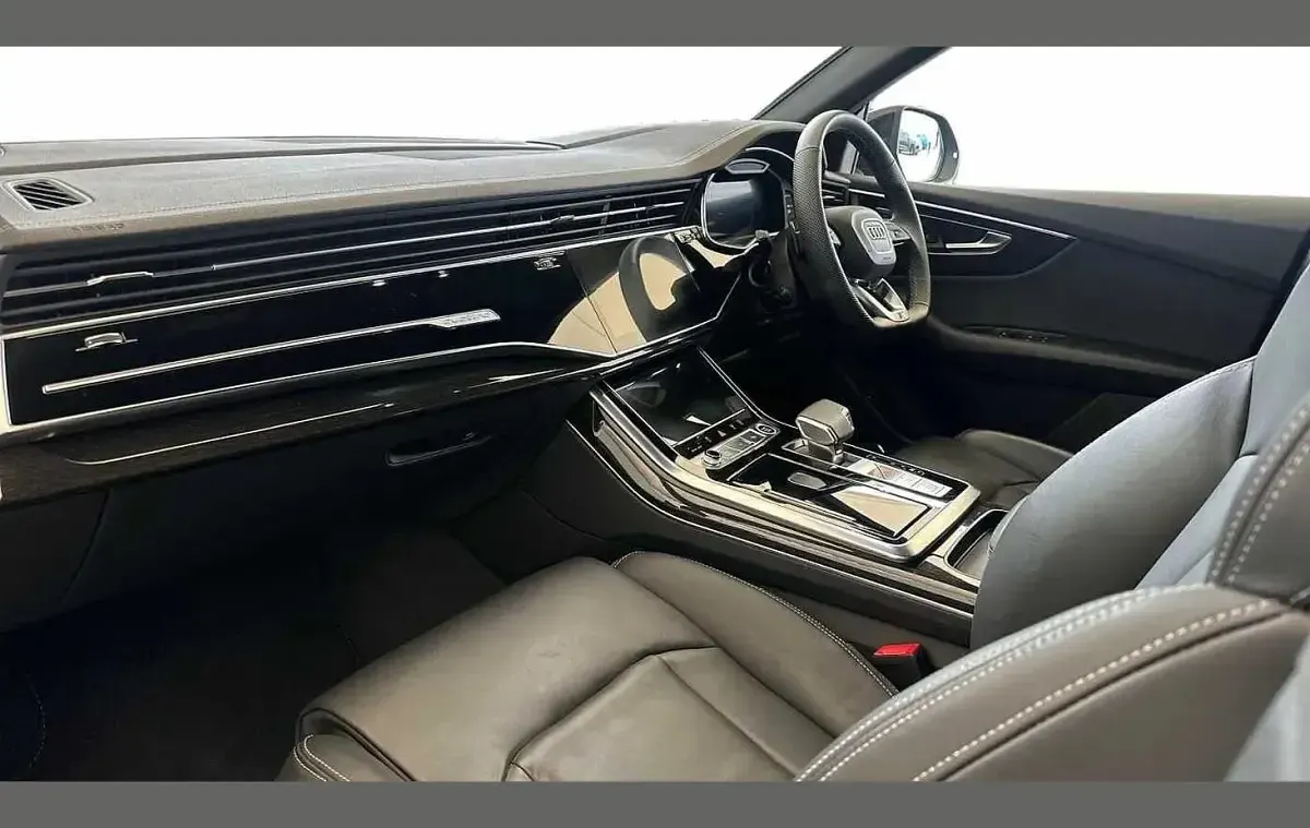 Used Audi Q8 Black Edition 281 HP (206 kW) 2025 Black SUV