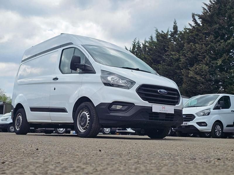 Used Ford Transit Custom 105 HP (77 kW) 2019 White Van