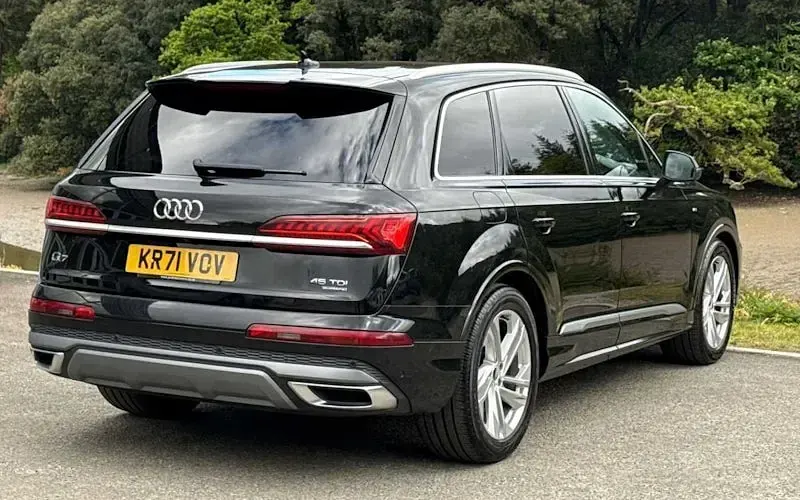 Used Audi Q7 S-Line 231 HP (169 kW) 2024 SUV