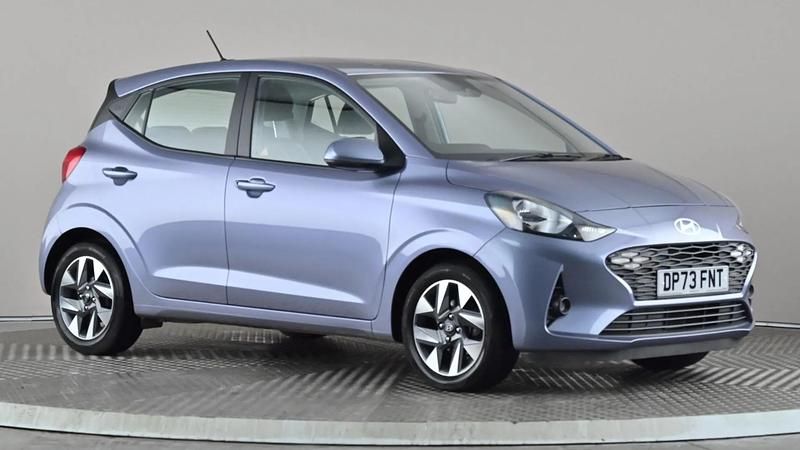 Blue Used 2024 Hyundai i10 Advanced Hatchback | £11,998 (Good price) - Image 1/3