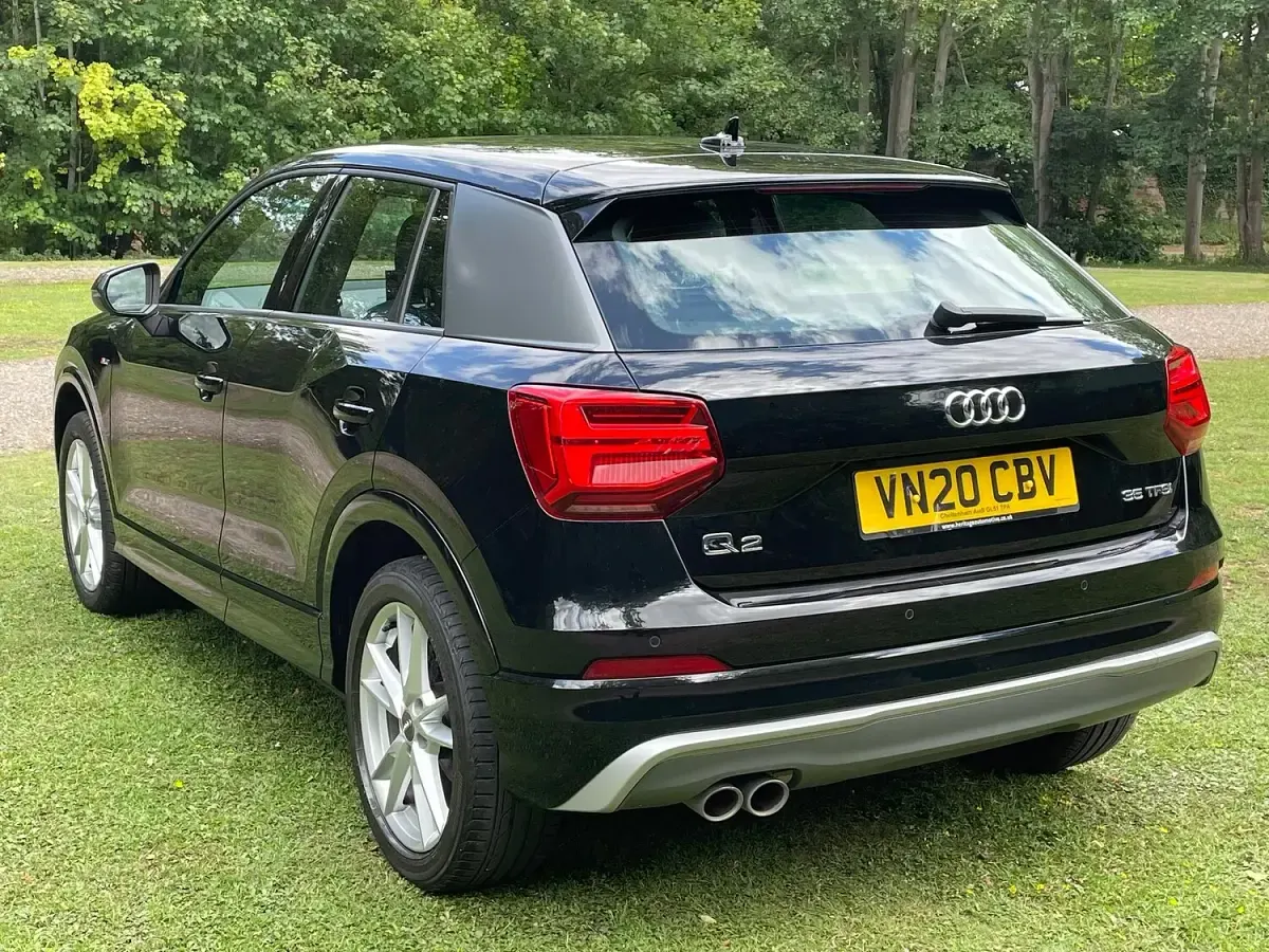 Used Audi Q2 S-Line 150 HP (110 kW) 2020 Black SUV