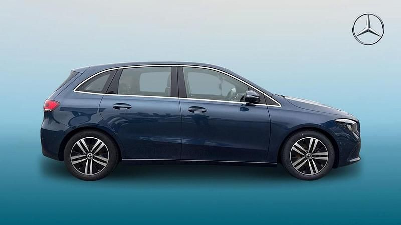 Used Mercedes B180 Executive 136 HP (100 kW) 2021 Blue MPV