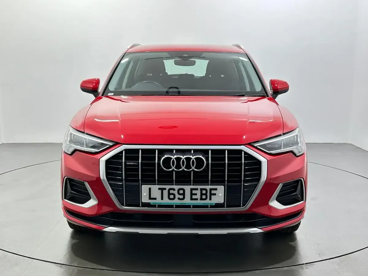 Second-hand Audi Q3 Sport 190 CP (139 kW) 2019 Roșu SUV