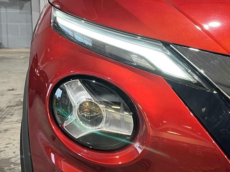 Used Nissan Juke N-Connecta 114 HP (83 kW) 2022 Red SUV