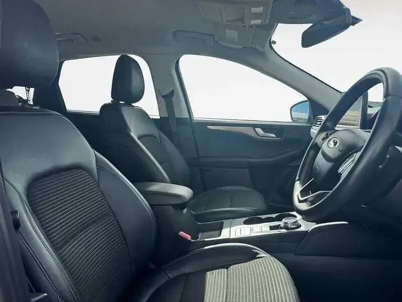 Used Ford Kuga Titanium 190 HP (139 kW) 2020 Blue SUV