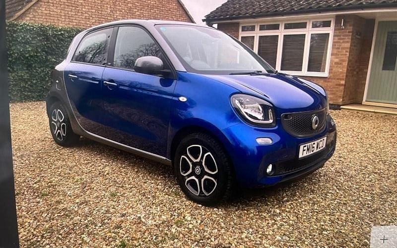 Used Smart ForFour Premium 90 HP (66 kW) 2019 Hatchback