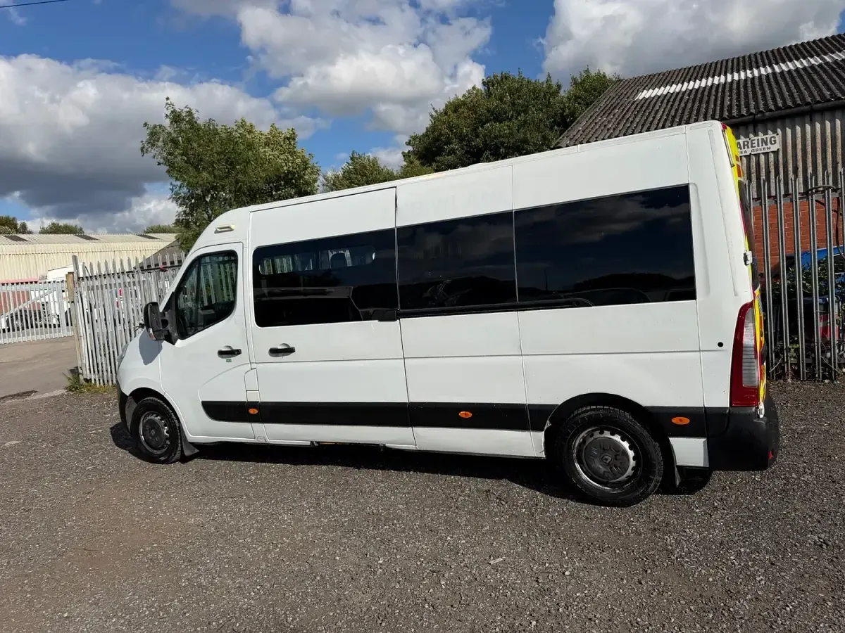 Used Renault Master Business 125 HP (91 kW) 2016 White Van