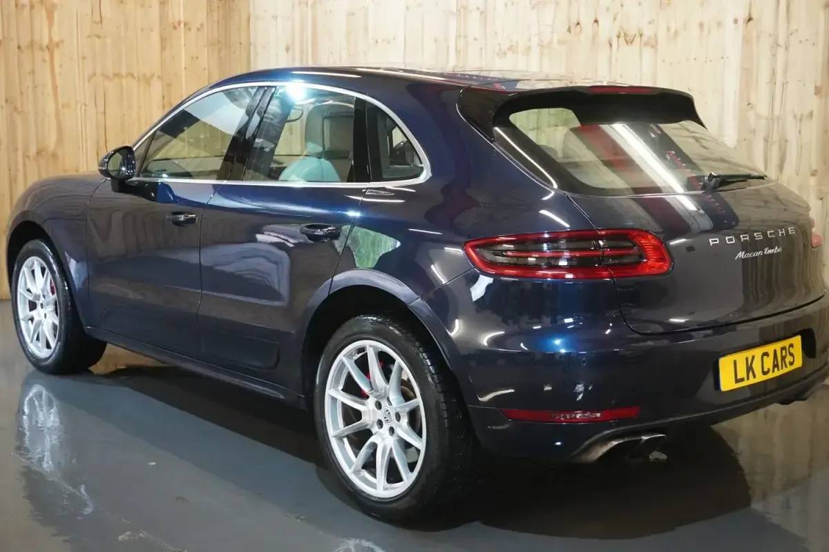 Usado Porsche Macan Turbo 2016 Azul SUV