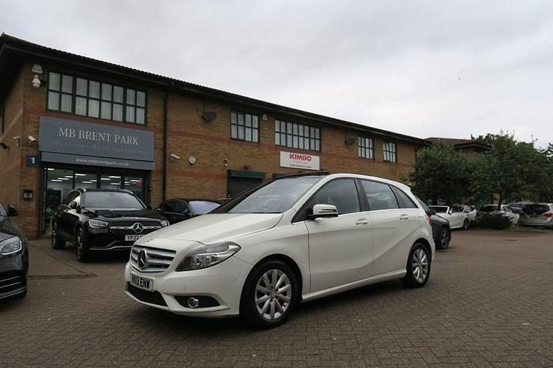 White Used 2013 Mercedes B180 SE MPV | £3,250 (Good price) - Image 1/1