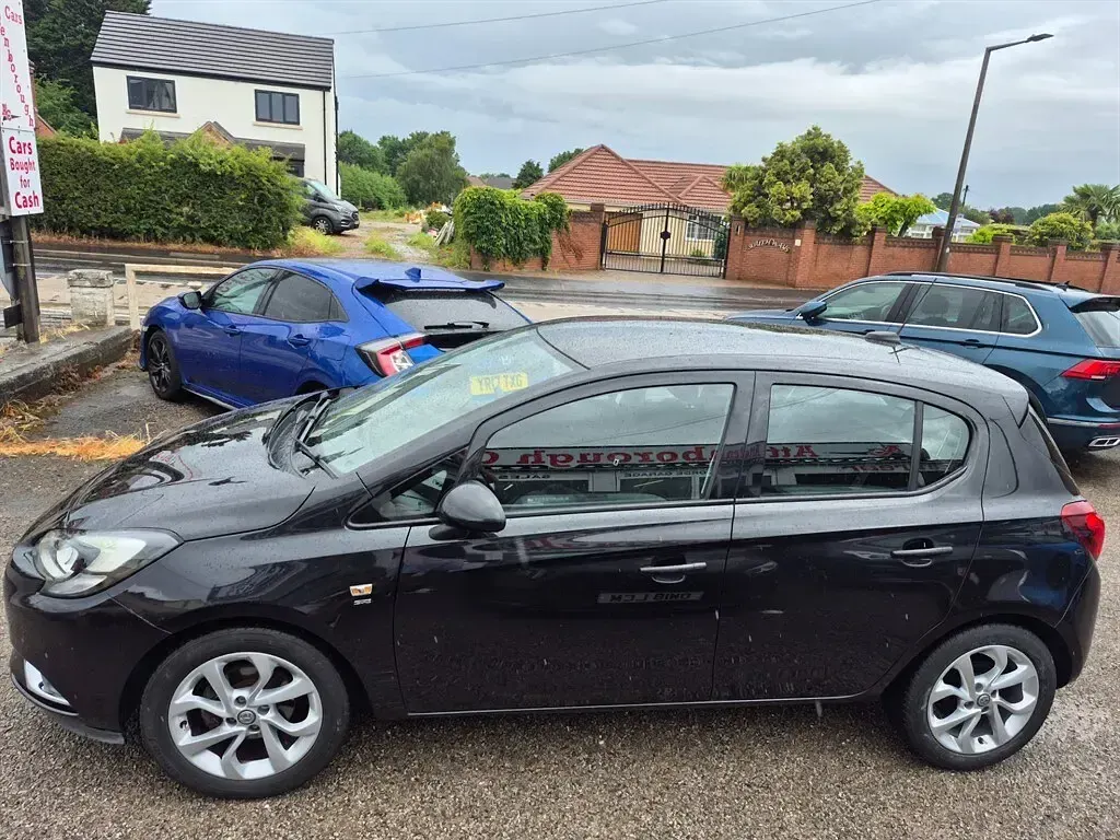 Used Vauxhall Corsa SRi 88 HP (64 kW) 2016 Black Hatchback