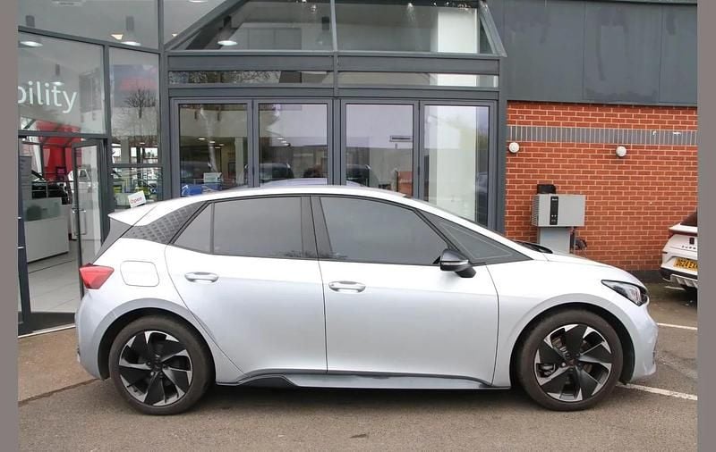 Used Cupra Born e-Boost 169 kW (231 HP) 2025 Silver Hatchback