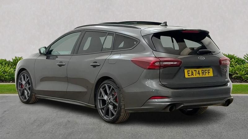 Używany Ford Focus ST 280 KM (205 kW) 2024 Szary Kombi