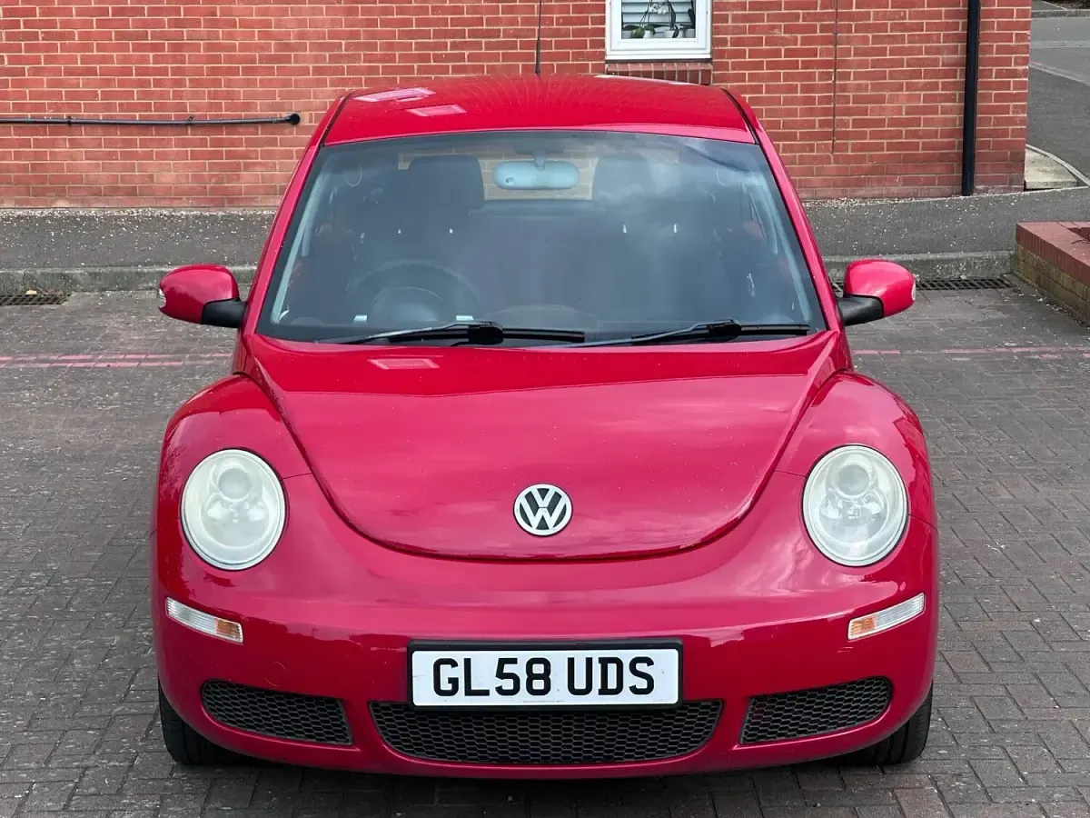 Used VW Beetle 102 HP (75 kW) 2008 Red Hatchback