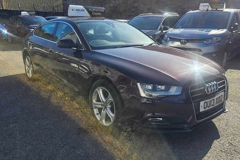 Begagnad Audi A5 2013 Röd Sportkupé