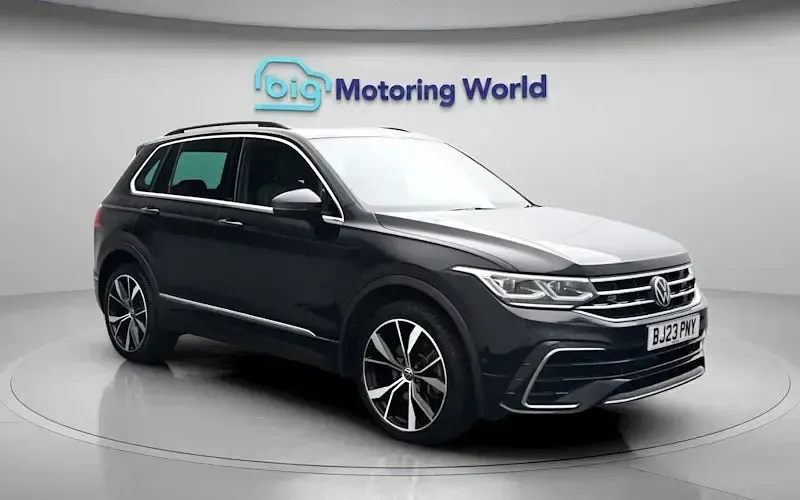 Used VW Tiguan R-line 245 HP (180 kW) 2023 Black SUV