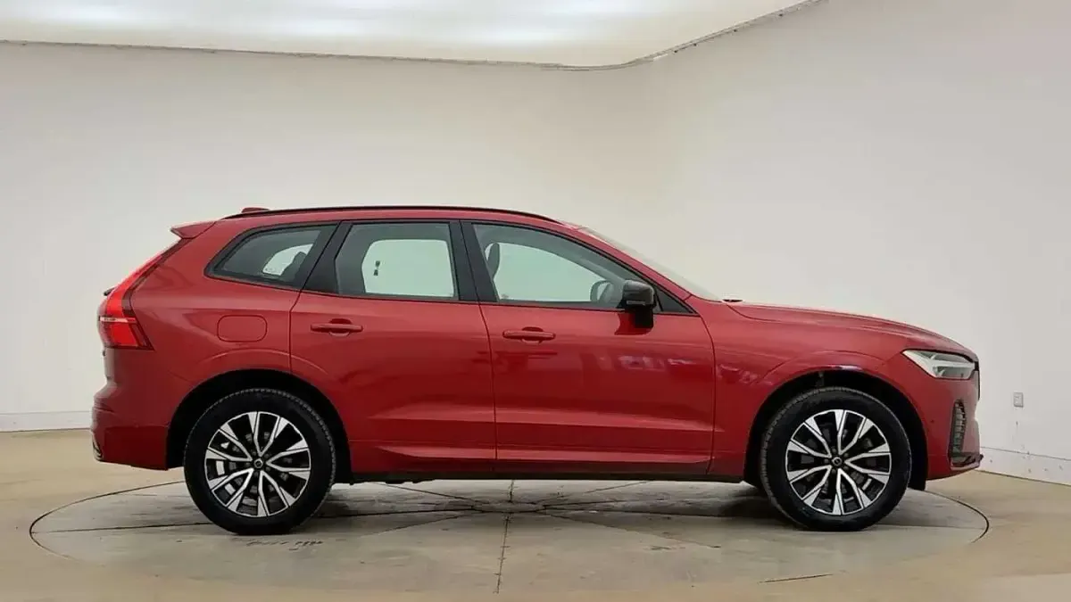 Used Volvo XC60 Plus 194 HP (142 kW) 2024 SUV