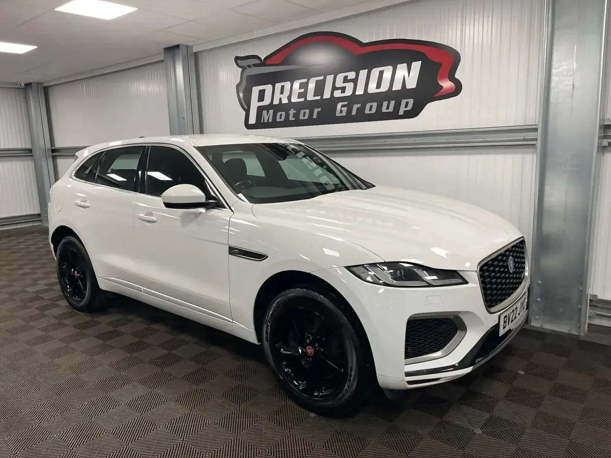 Used Jaguar F-Pace R-Dynamic 404 HP (297 kW) 2022 White SUV