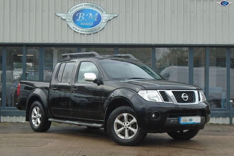Black Used 2011 Nissan Navara Tekna Pickup | £4,000 (Good price) - Image 1/4