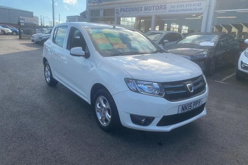 Used 2015 Dacia Sandero Lauréate | £4,695 (Fair price) - Image 1/1