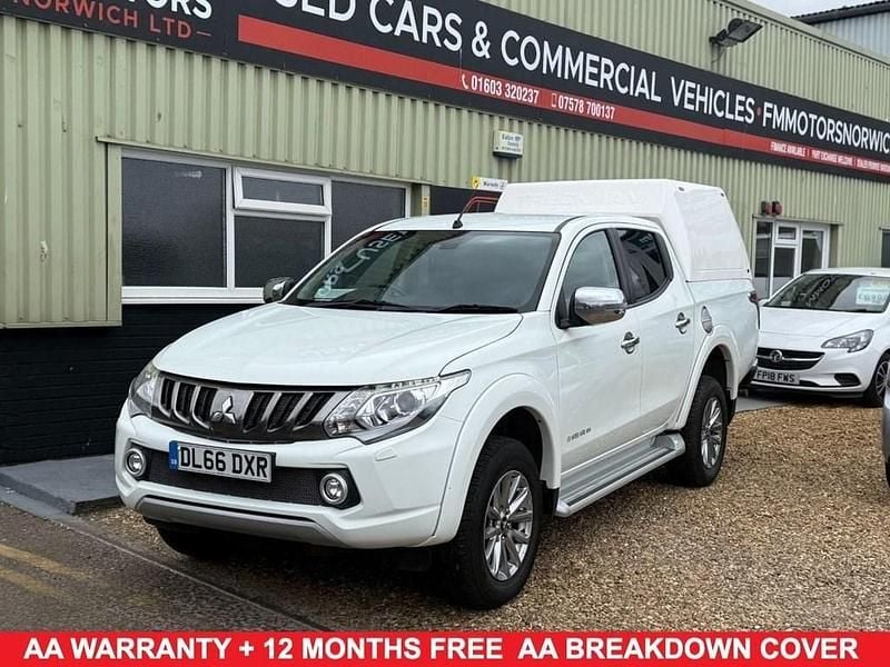 White Used 2017 Mitsubishi L200 Pickup | £13,900 (A bit pricey) - Image 1/2