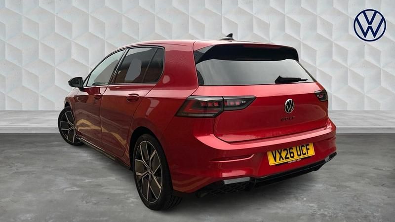 Usado VW Golf VIII Black Edition 2026 Vermelho Citadino