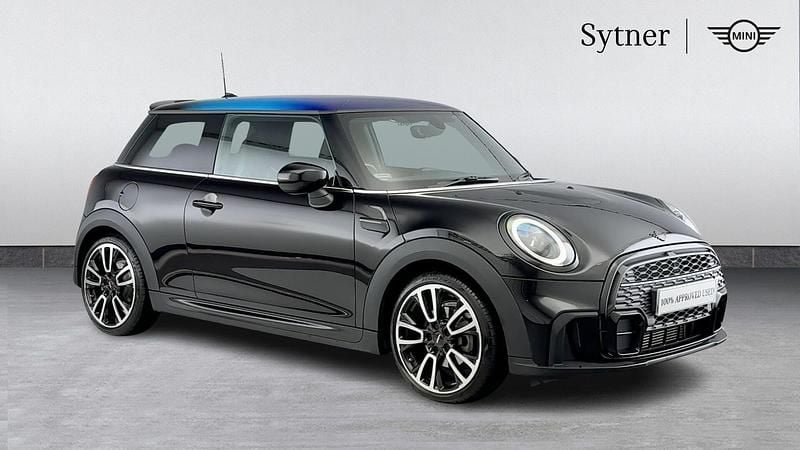 Black Used 2021 Mini Cooper Hatch Hatchback | £18,500 (A bit pricey) - Image 1/4