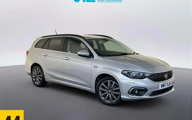 Used Fiat Tipo Lounge 120 HP (88 kW) 2021 Estate