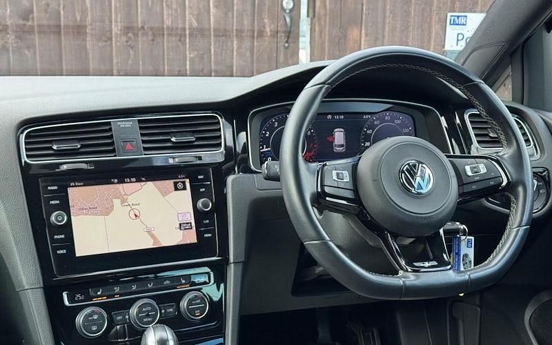 Used VW Golf VII R 310 HP (228 kW) 2018 Estate
