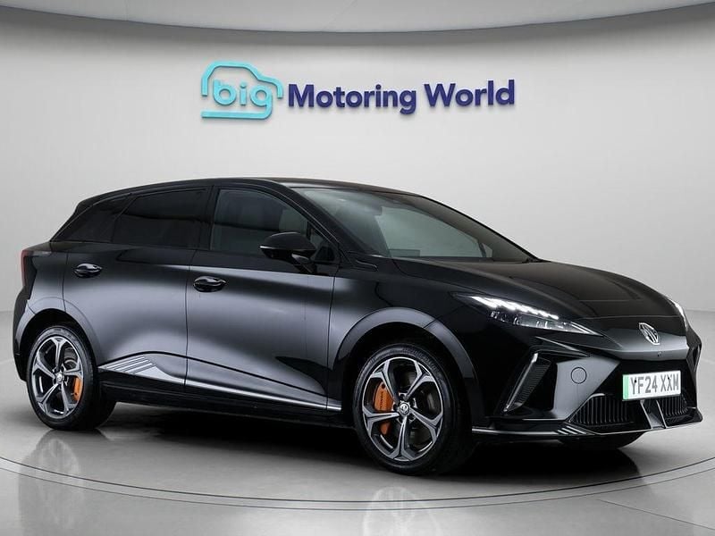 Black Used 2024 MG MG4 EV Hatchback | £20,200 (Fair price) - Image 1/4