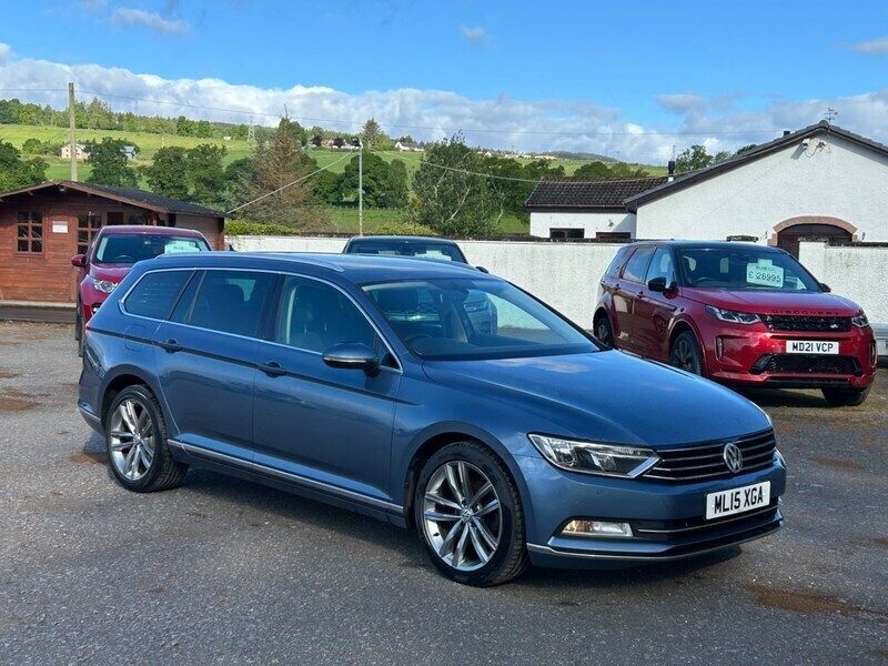 Blue Used 2015 VW Passat GT Estate | £6,995 (Fair price) - Image 1/4