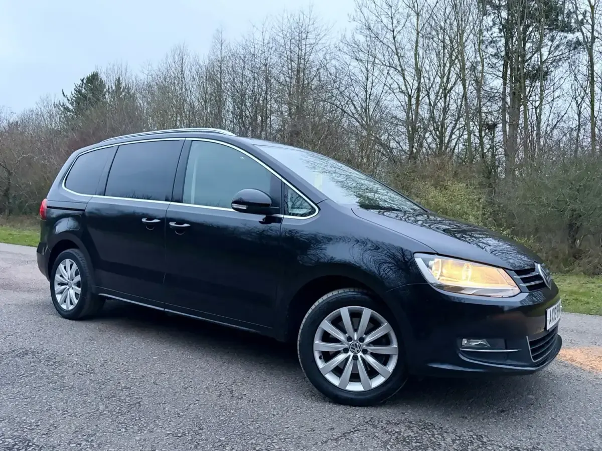 Usado VW Sharan SEL 177 HP (130 kW) 2019 Preto Monovolume