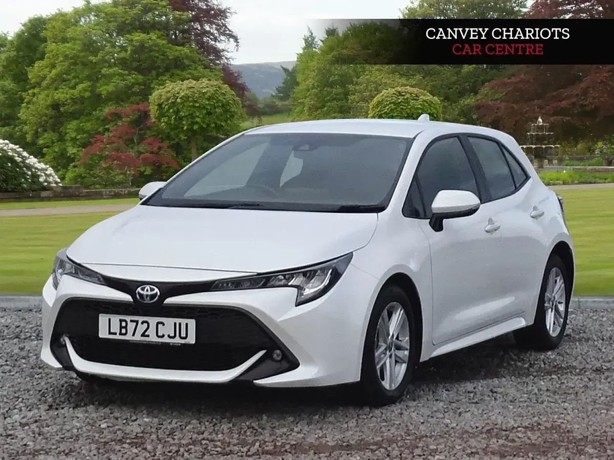 Begagnad Toyota Corolla 2022 Vit Halvkombi
