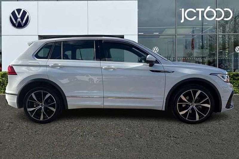 Used VW Tiguan R-line 150 HP (110 kW) 2023 White SUV